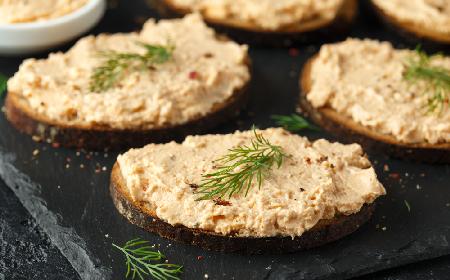 Znakomita pasta z twarożku ołomunieckiego